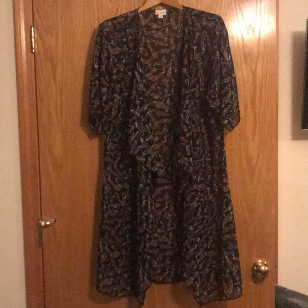 LuLaRoe Shirley, size Medium, NWOT